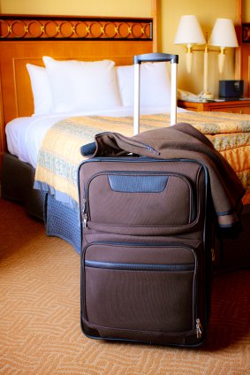 How to Save on Hotel Expenses